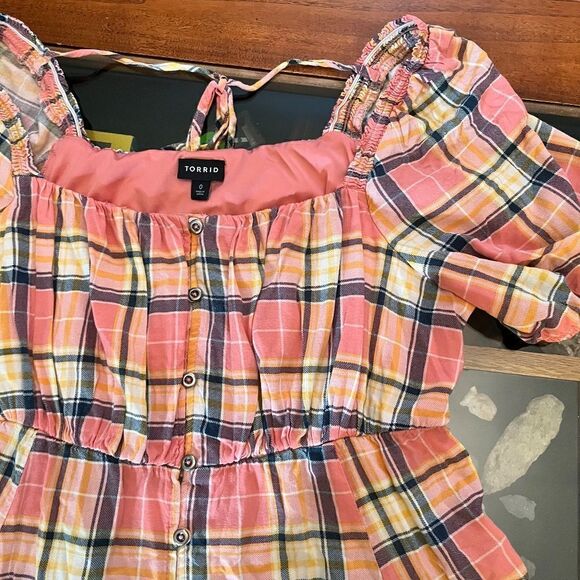 Torrid Size 0 Peach Yellow Checkered Fit & Flare Buttons Adorable - Picture 6 of 13